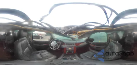 2013 Chevrolet Suburban C1500 Lt z USA, uszkodzony, nr VIN 1GNSCJE05DR118746